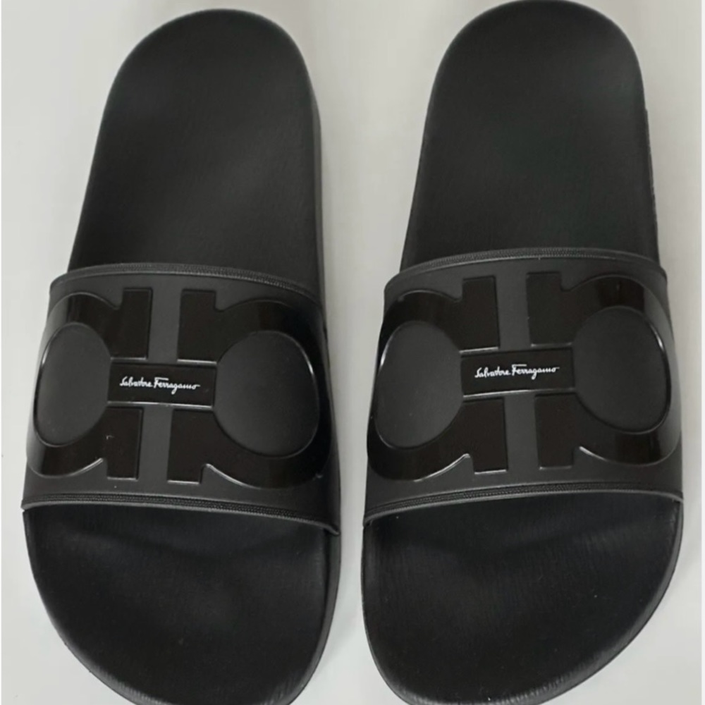 Brand new Ferragamo groove 2 men’s slides